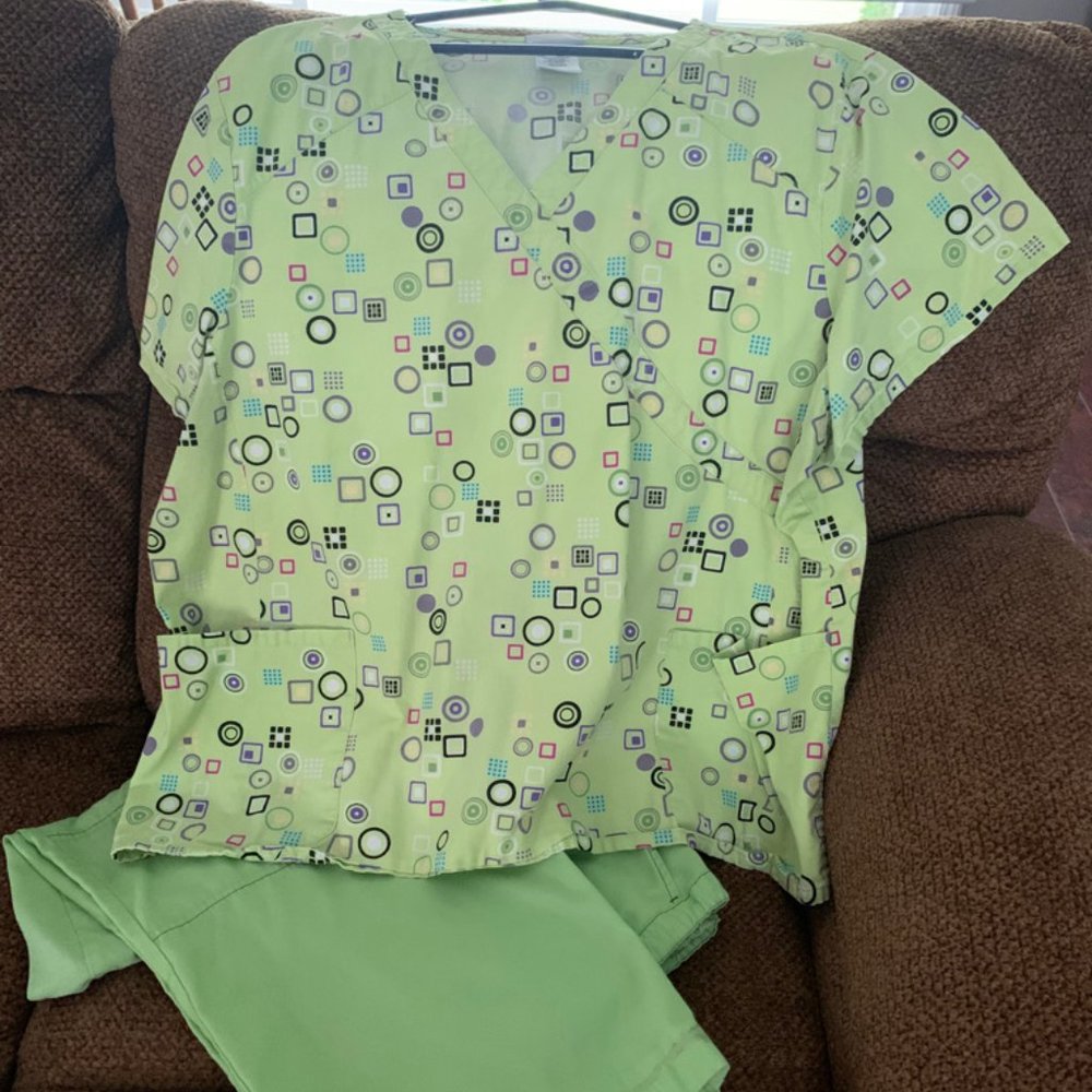 Green Scrub Top & Pants